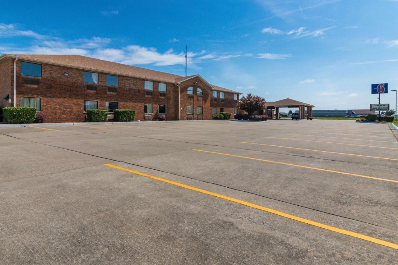 Motel 6-Marion, Il ภายนอก รูปภาพ
