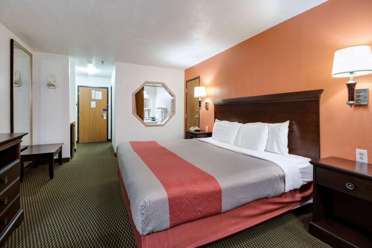 Motel 6-Marion, Il ภายนอก รูปภาพ