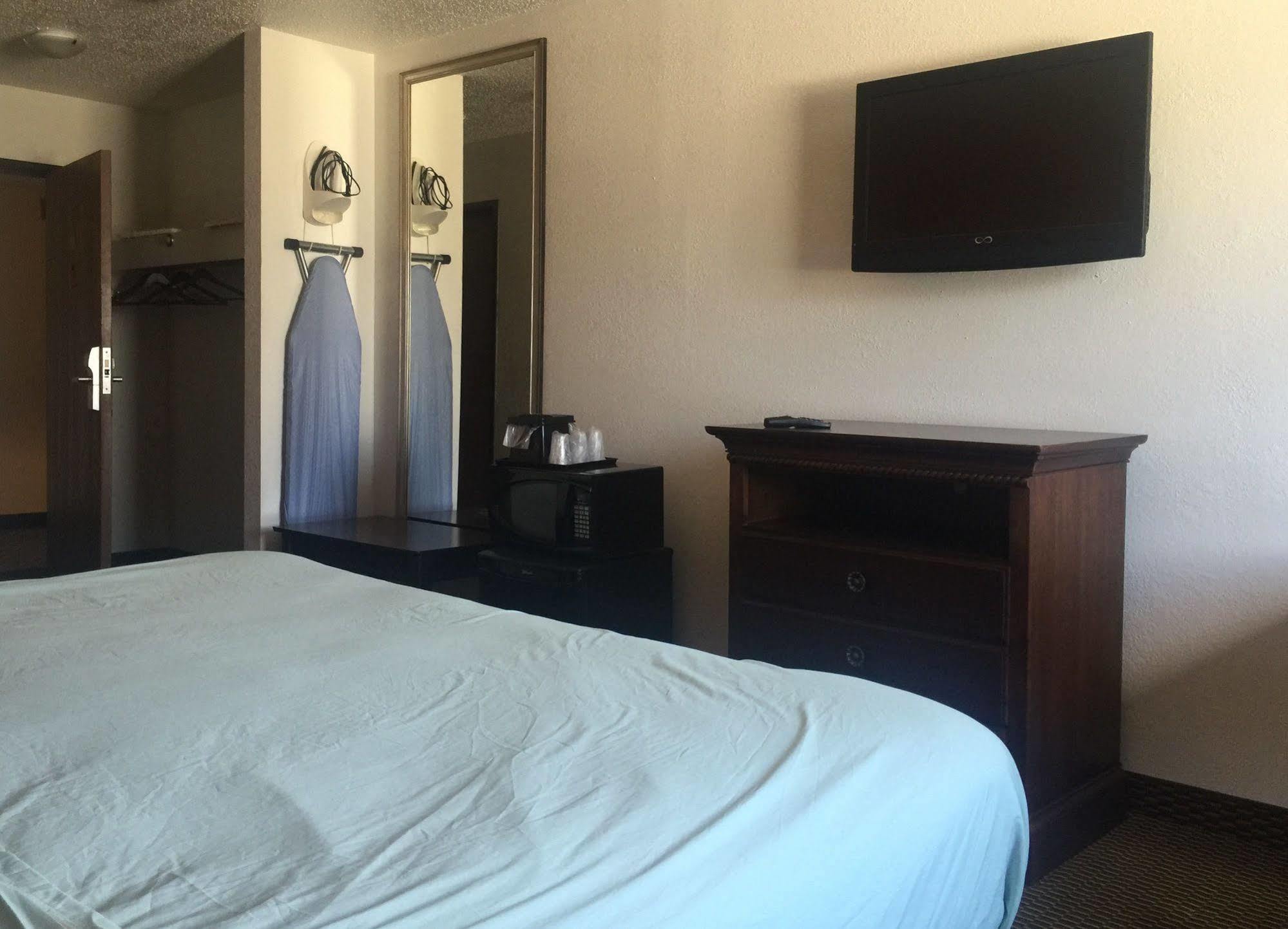 Motel 6-Marion, Il ภายนอก รูปภาพ